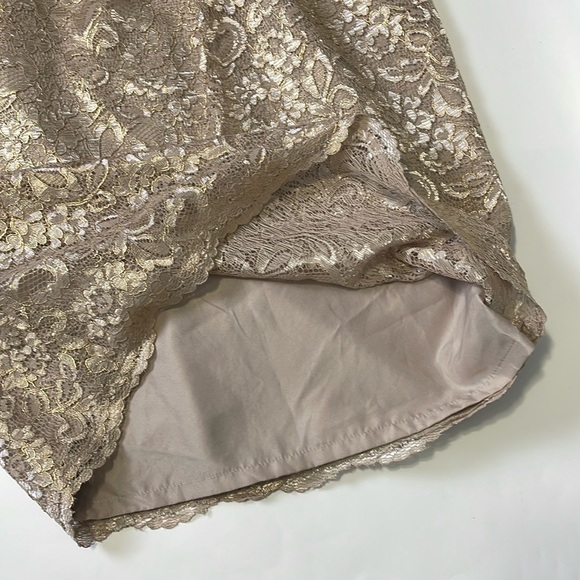 David's Bridal Short Tank Lace Dress Sz 8 Gold Cream V-Neckline Pleated Wedding - Picture 7 of 16